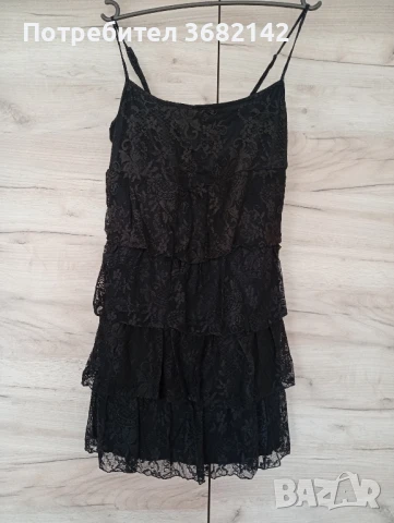 продавам дамска черна рокля на волани , снимка 6 - Рокли - 51217836