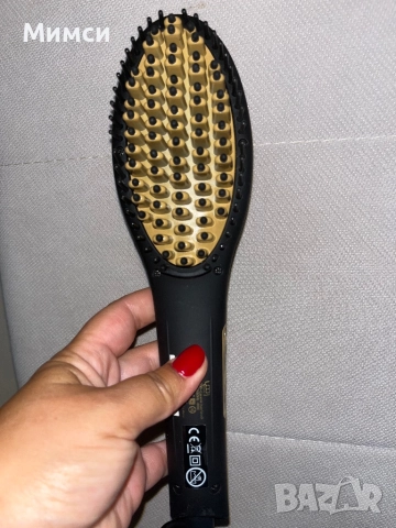 Четка за изправяне на коса