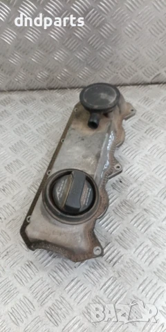 Капак клапани VW Golf 4 1.9TDI 110hp 1999г.	