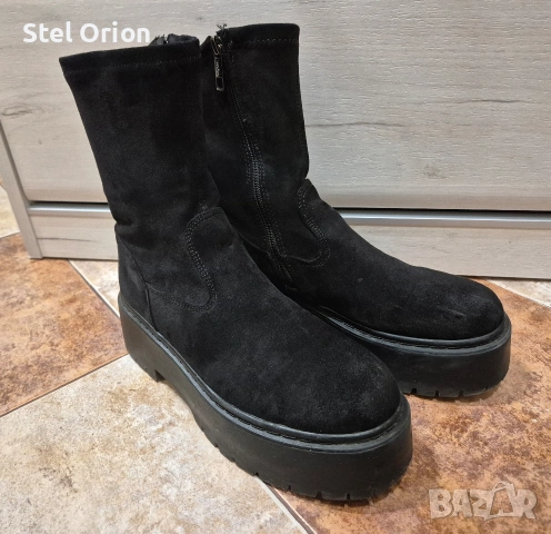 Черни велурени обувки