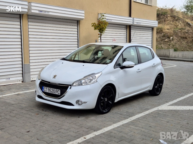 Peugeot 208 1.6HDI 92HP, снимка 2 - Автомобили и джипове - 52206849
