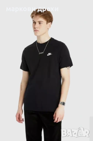 Nike Club unisex t-shirt in black XL