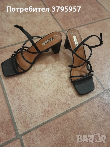 Дамски обувки , снимка 4 - Дамски обувки на ток - 51502132