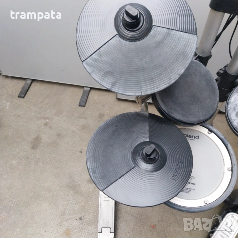 НАЙ ДОБРАТА ОФЕРТА Електронни барабани Roland HD-1 , снимка 3 - Ударни инструменти - 53296059