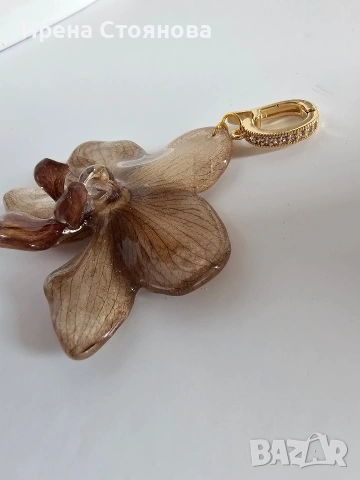 Аксесоар за чанта, ключодържател или каквото решите с естествен цвят на орхидея., снимка 7 - Чанти - 53738019