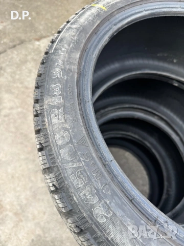 Зимни гуми 245/40/18, снимка 4 - Гуми и джанти - 53904017