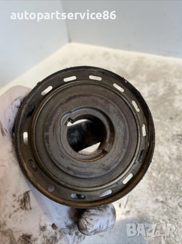 Зъбно колело на Колянов вал за Peugeot 1007 1.4 HDi (2006), снимка 2 - Части - 53535496