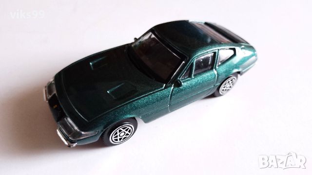 Ferrari 365 GTB 4 1968 Daytona Green Bburago 1:43, снимка 2 - Колекции - 46801471