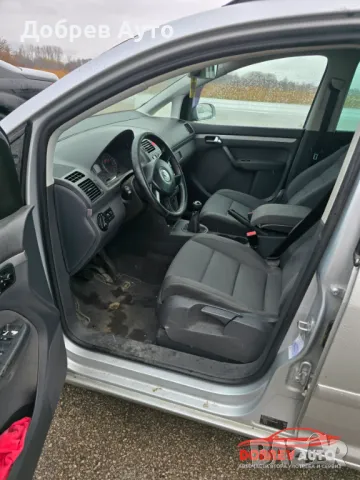 **САМО НА ЧАСТИ*** VW Touran 2.0tdi, ръчни скорости, ляв волан, снимка 9 - Автомобили и джипове - 48154430