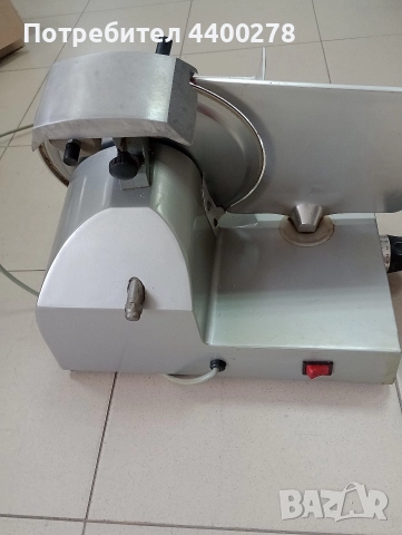 Продавам колбасорезачка , снимка 3 - Обзавеждане за заведение - 52703253