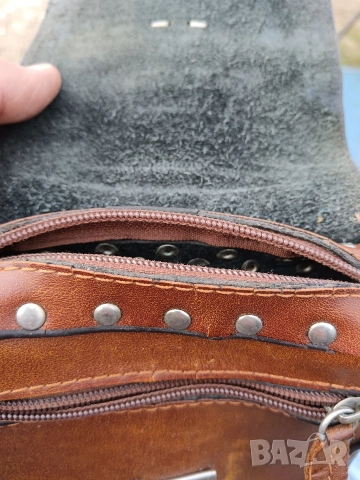 Продавам мъжка чанта Армани, снимка 4 - Чанти - 52874377