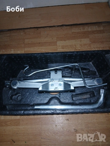 Органайзер с инструменти Дачия Дъстър, снимка 9 - Аксесоари и консумативи - 53964001