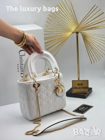 Стилна дамска чанта, снимка 2 - Чанти - 50993477