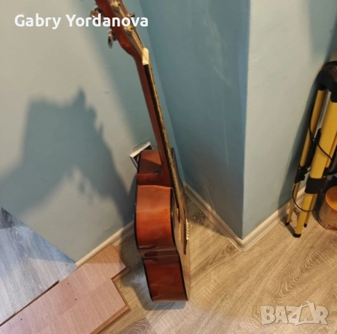 Продавам китара Selner 4/4