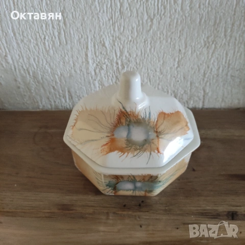 Порцеланова захарница, снимка 4 - Сервизи - 53253431