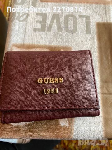 Портфейл GUESS, снимка 1 - Портфейли, портмонета - 45915521