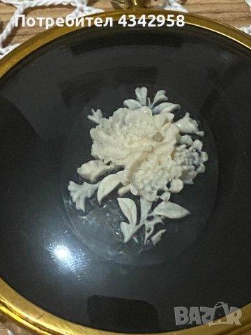 Винтидж камея “ Roses in Cameo”.1970-те., снимка 3 - Антикварни и старинни предмети - 52927421