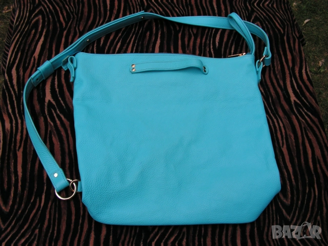 Нова, практична, дамска чанта, снимка 4 - Чанти - 51513373