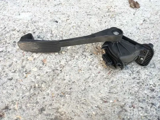 Цената е за целият кокмплект. За повече информация се обадете на посоченият телефон.