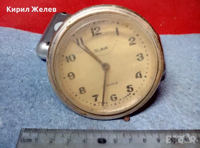 SLAVA 11 JEWELS MADE in USSR Стар КОЛЕКЦИОНЕРСКИ РУСКИ МЕХАНИЧЕН БУДИЛНИК СЛАВА 44051, снимка 1 - Антикварни и старинни предмети - 47686153