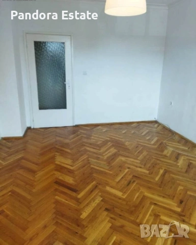 Продава двустаен апартамент в кв. Изгрев, снимка 3 - Апартаменти - 53369257