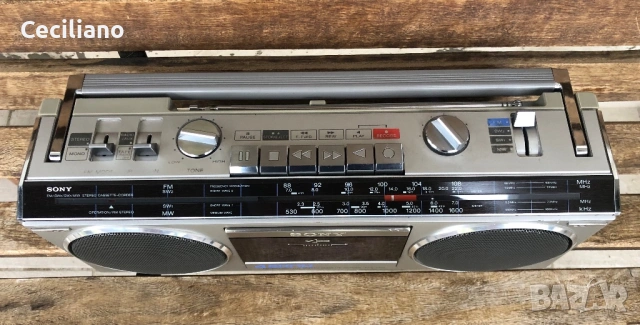 Радиокасетофон Sony CFS-330S - Japan, снимка 5 - Радиокасетофони, транзистори - 54264101