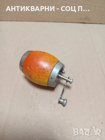 Соц Стара Малка Мелничка За Черен Пипер Родина. , снимка 4 - Антикварни и старинни предмети - 52957602