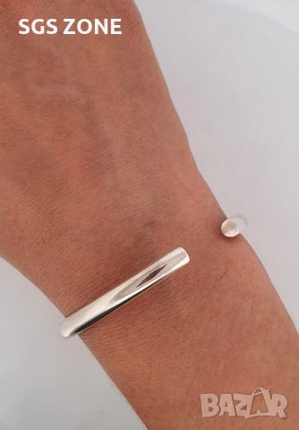 Класическа голяма твърда гривна