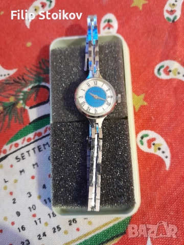 Дамски часовник Чайка с верижка нов