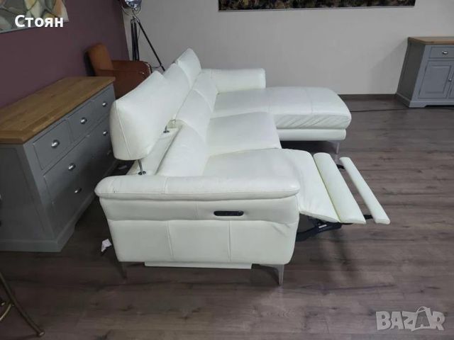 Светло кремав кожен ъглов диван с електрически релакс механизъм, снимка 12 - Дивани и мека мебел - 46475339