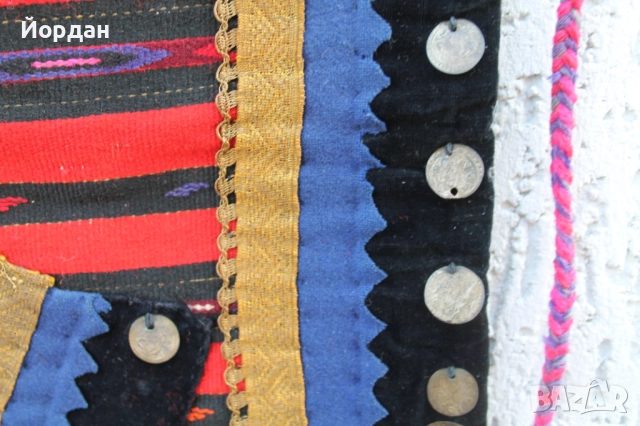 Престилка със сърма и сребърни монети, снимка 12 - Антикварни и старинни предмети - 52724044