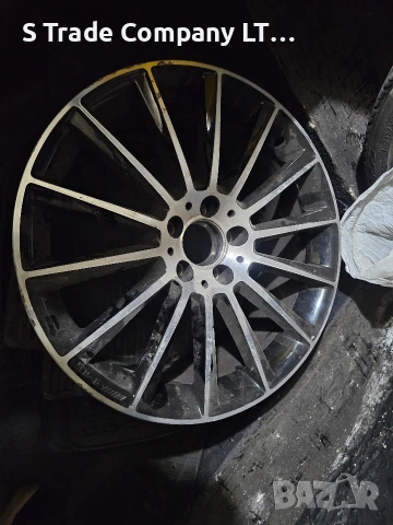 Продавам задна джанта права за мерцедес mercedes 19ка амг, снимка 2 - Гуми и джанти - 54248408