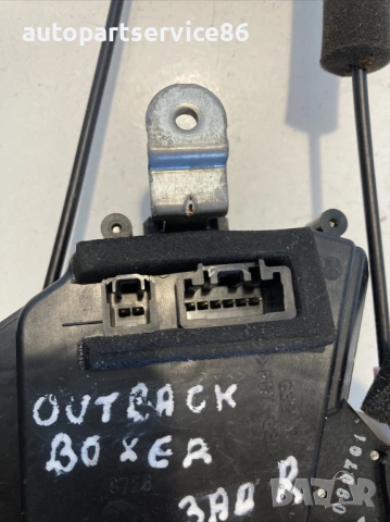 Заключващ механизъм за задна дясна врата за Subaru Outback 2.0 Дизел (2010) , снимка 2 - Части - 54252826
