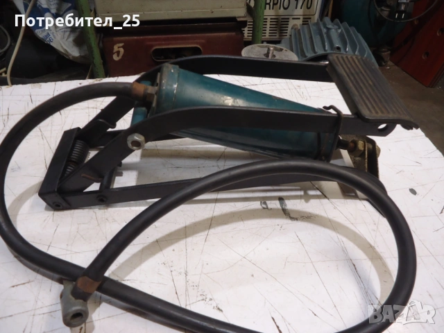 Крачна помпа за гуми, снимка 2 - Аксесоари и консумативи - 53716172