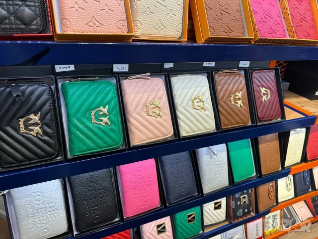 портмонета в кутия pinko the tote bag marc jacobs valentino garavani ysl saint laurent , снимка 8 - Портфейли, портмонета - 50694234