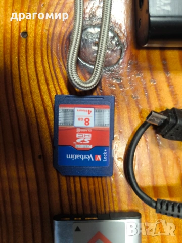 SONY DSC - W800 20,1 Mega pixels , снимка 4 - Фотоапарати - 53885588