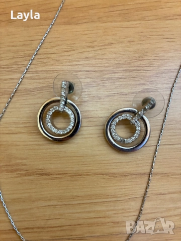 Колие и обеци Сваровски, снимка 2 - Бижутерийни комплекти - 52973621