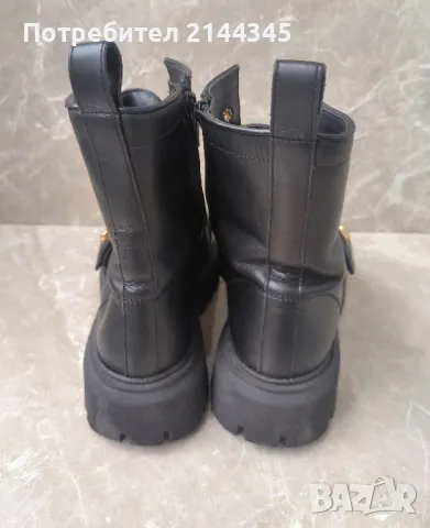 DSQUARED2
Branded leather boots номер 38, снимка 5 - Маратонки - 48307933