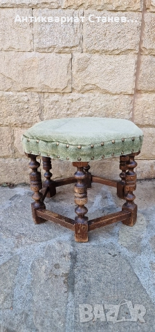 Винтидж дървена табуретка , снимка 12 - Дивани и мека мебел - 52553980
