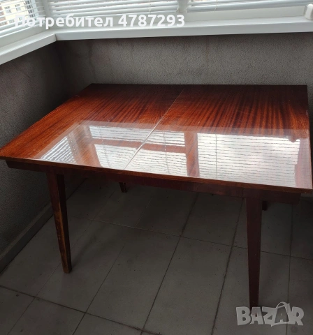 Трапезна маса - разтегателна