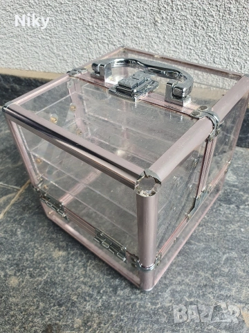 Професионален куфар за козметика , снимка 10 - Куфари - 54192477