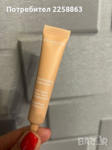 Коректор CLARINS PARIJ 03 , снимка 1 - Козметика за лице - 46152465