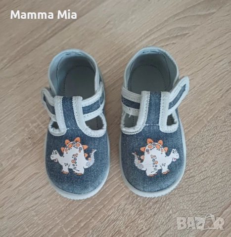 Пантофки КиК размери 23 24 25, снимка 5 - Детски пантофи - 52216304