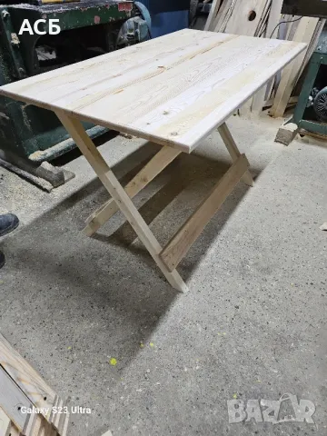 Сгъваеми маси 