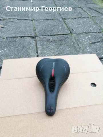 Маркова седалка Medicus с облекчение на простатата , снимка 2 - Части за велосипеди - 53602904