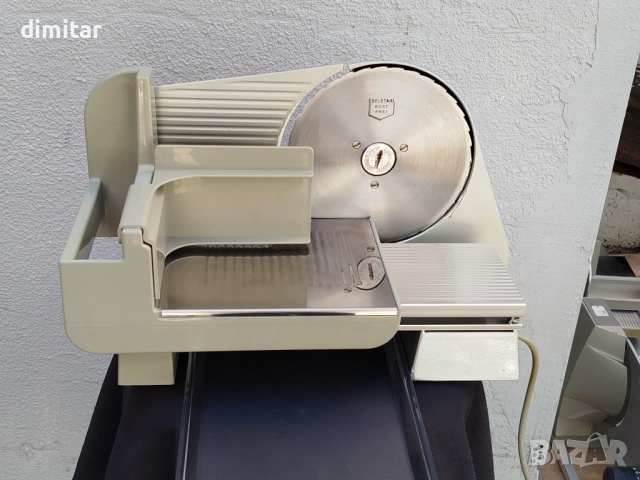 Колбасорезачки GRAEF 130 W , снимка 3 - Кухненски роботи - 54302732