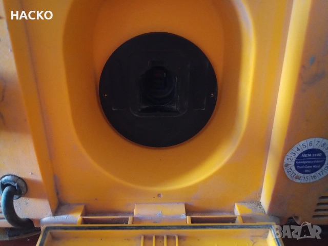 Строително Радио DeWalt DW911 Внос от Англия, снимка 8 - Радиокасетофони, транзистори - 53812554