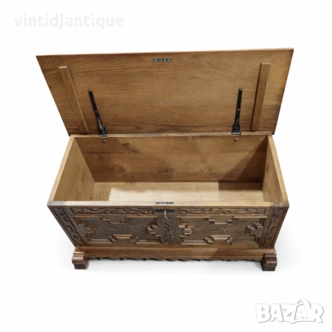 Масивна дъбова ракла с богата дърворезба, снимка 5 - Ракли - 53905982