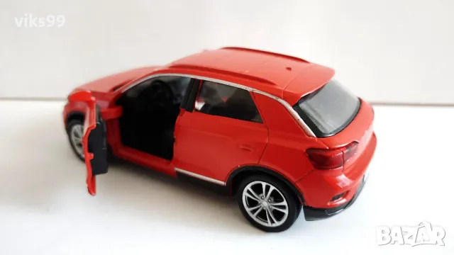  Volkswagen T-ROC RMZ City MAT RED 1:32, снимка 3 - Колекции - 47139133