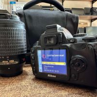 Фотоапарат Nikon D40X два обектива Nikkor 18-55mm, Nikkor 55-200 VR, снимка 2 - Фотоапарати - 45903352